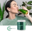 superfood-powder-with-spinach-kale-beet--4.jpg