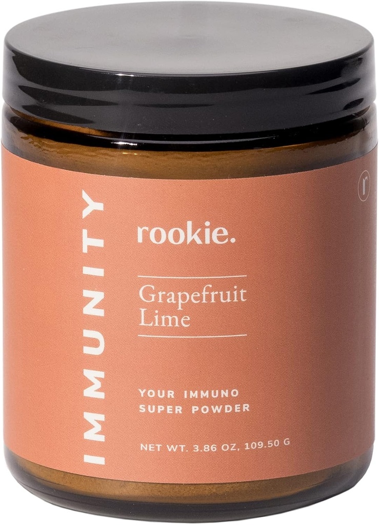 由Rookie Wellness制作的免疫性疾病预防药粉,包括维生素D、老年莓、姜汁、自然健康补救维生素补充剂、葡萄果和Lime Flavor(30名服务生)
